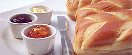 Pain beurré et confiture