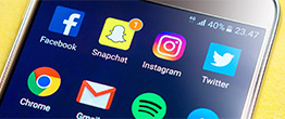 Applications sociales sur l'écran d'accueil d'un mobile